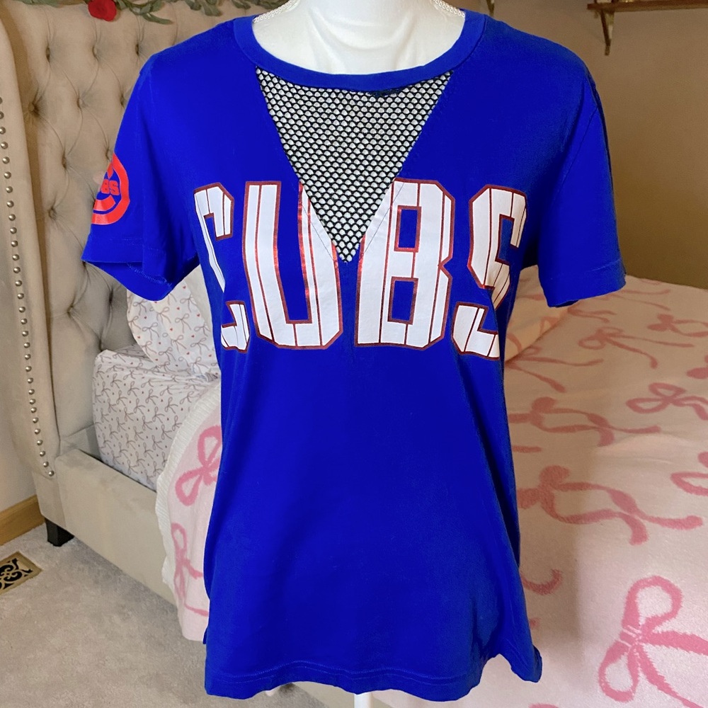 Victoria’s Secret PINK Chicago Cubs MLB Shirt - XS